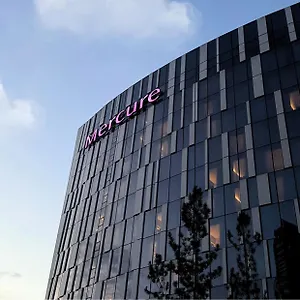 https://mercure-singapore-on-stevens.singapore-best-hotels.net